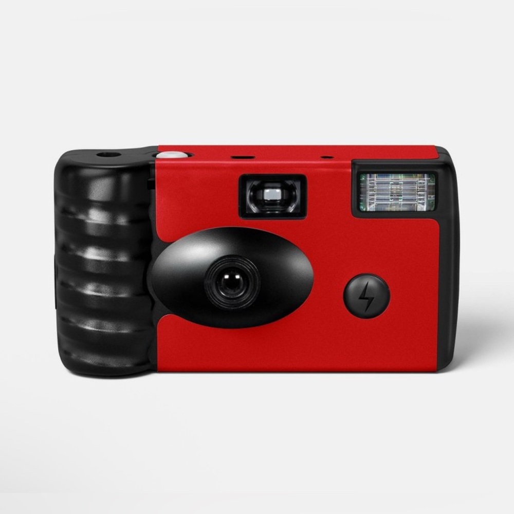 Game Day Disposable Camera - heyday™
Traditional Red: Built-In Flash